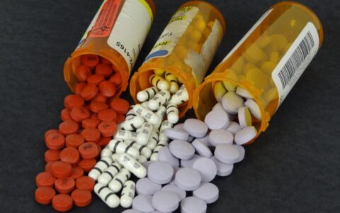 HOW NORTHWOOD HELPS CURB OPIOID ABUSE HOW NORTHWOOD HELPS CURB OPIOID ABUSE