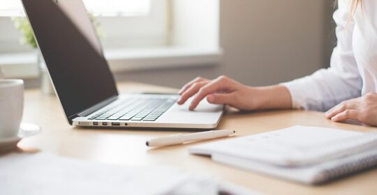 HOW TO EVALUATE SERVICE PERFORMANCE WITHOUT DISRUPTING OPERATIONS
